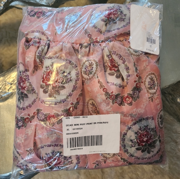 SELKIE - NWT - Rapunzel Puff Dress - Picture 7 of 9